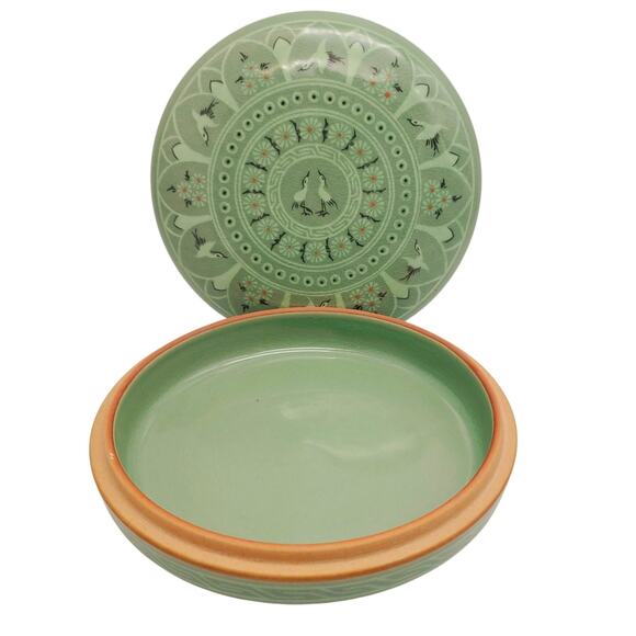 Korean Celadon Green Box Lid 7 1/2" Flying Cranes Flower Ceramic Crackle Glaze - Picture 1 of 9